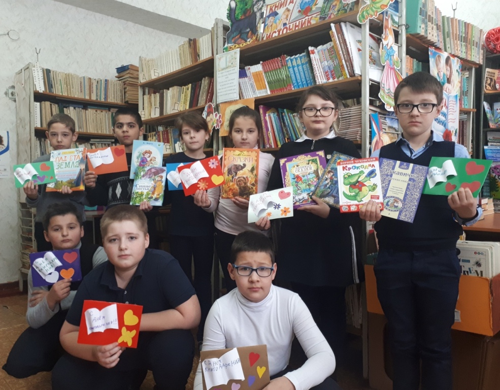 Библиотекарь Пузикова В.Н.