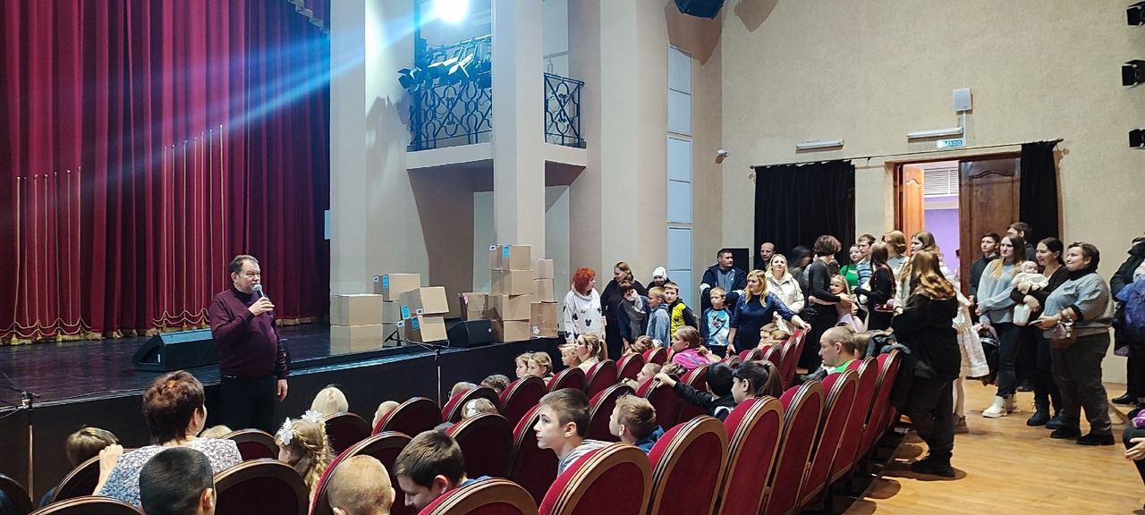 С наступающим Новым Годом!.